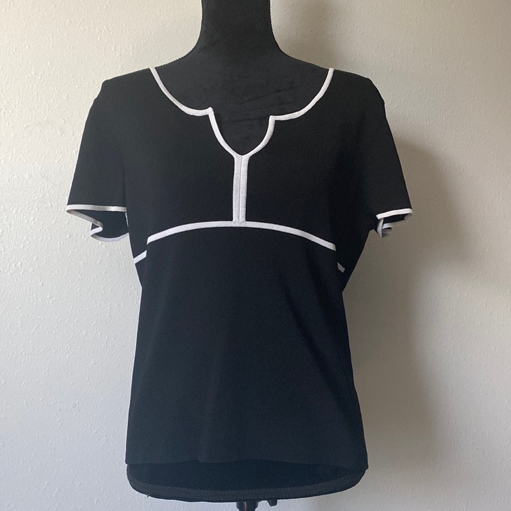 Black + White Lined Top - Cable & Gauge